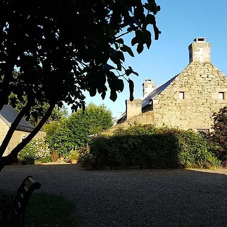 La Ferme De Kerhors בית הארחה Tréméoc
