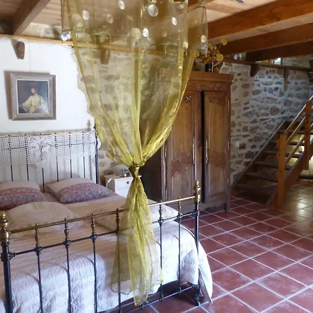 La Ferme De Kerhors Guest house