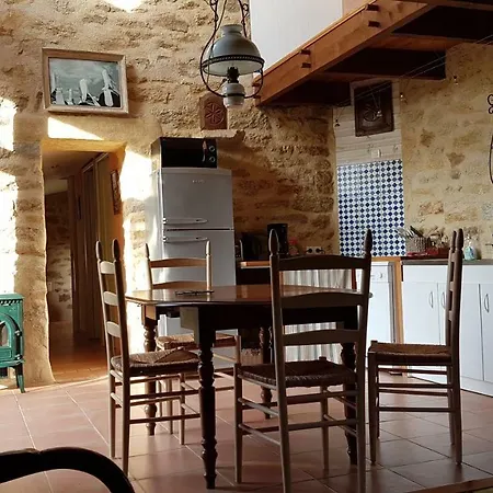 La Ferme De Kerhors Guest house